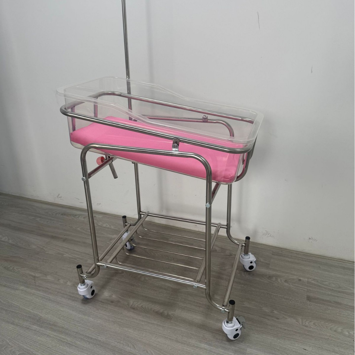 Stainless Steel Baby Bassinet  - огляд і ціна Baby Nursery Cart