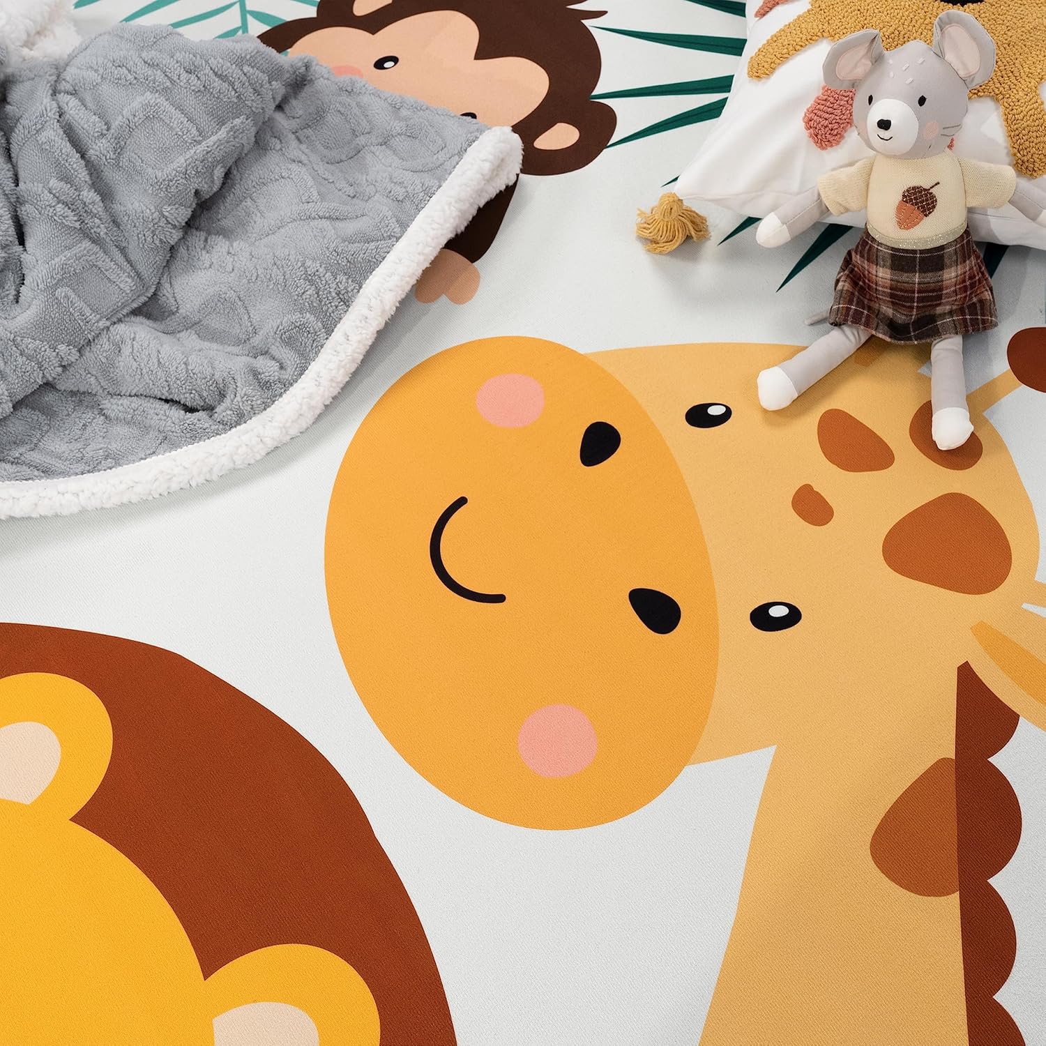 Soft Round Jungle Animal Print - огляд і ціна Baby Nursery Animal Theme